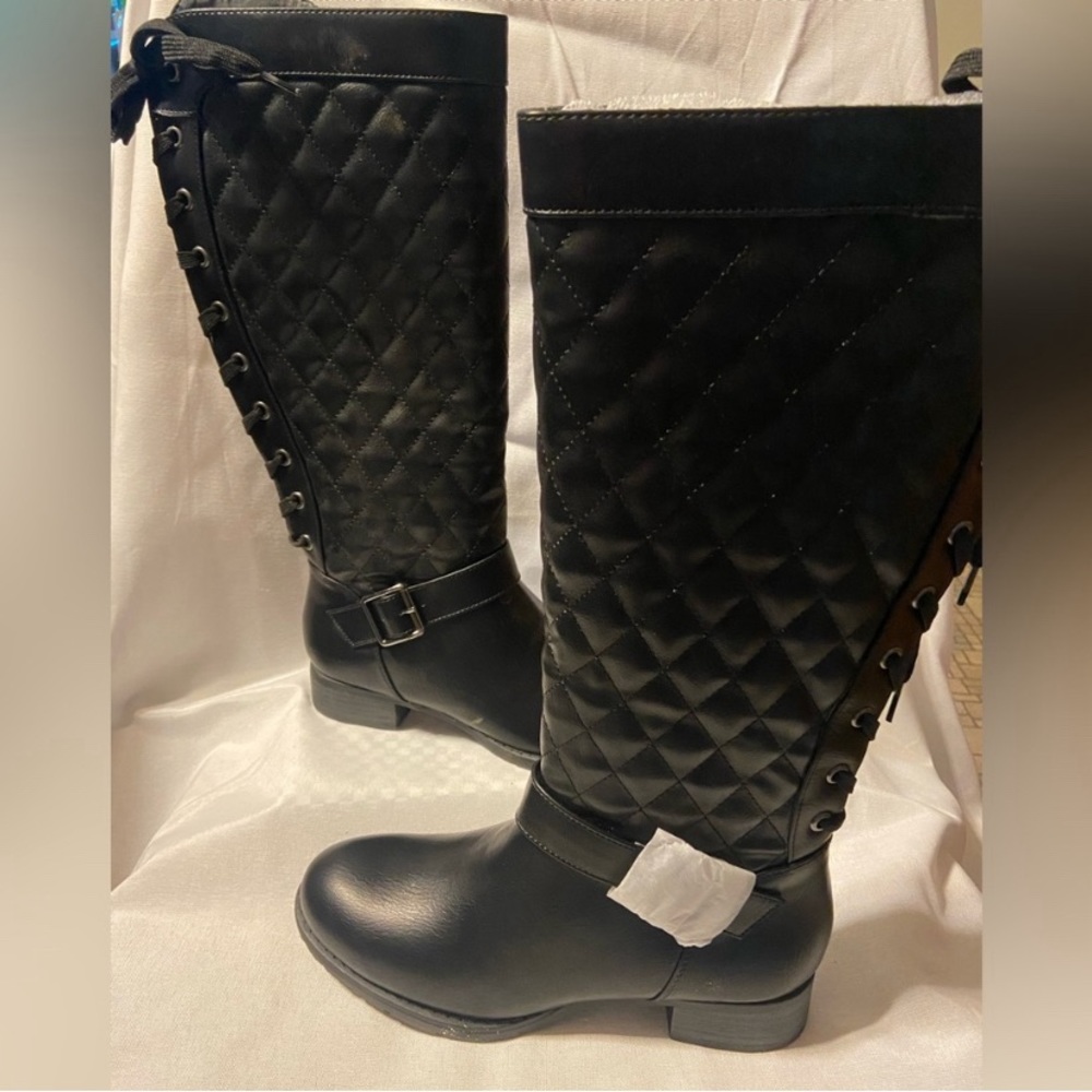 Shoe Dazzle Black Quilted Lace up Corset Back Side Zip Winter Boots